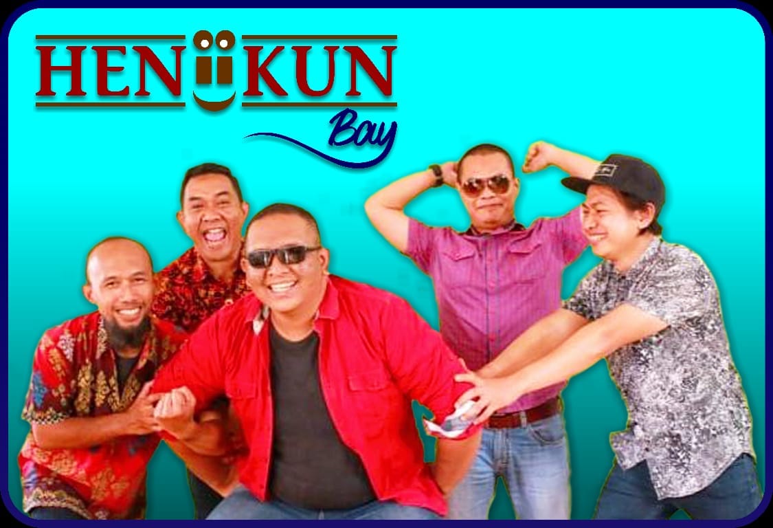 Foto 3 - Para personal grup band Heniikun Bay. (Dok. Istimewa).jpg
